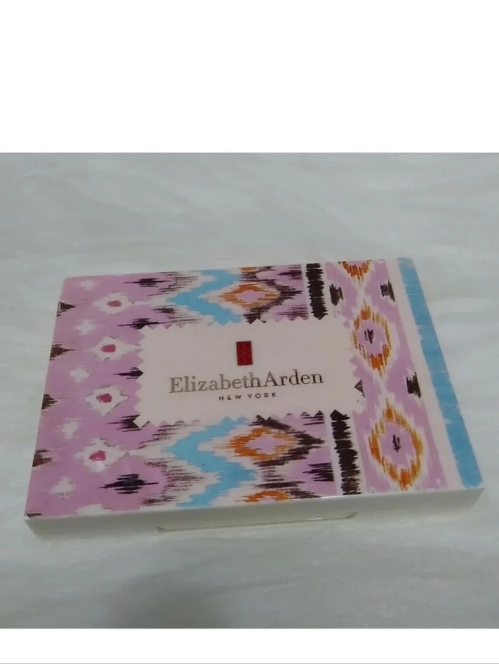 Elizabeth Arden Beautiful Eyeshadow Quad 0.077oz/2.2g. With mirror.